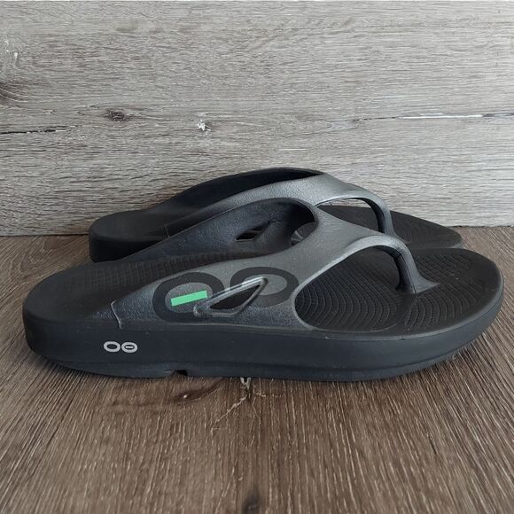 OOFOS OORIGINAL SPORT SANDAL - GRAPHITE - Women's 12 / Men's 10 - Picture 1 of 9